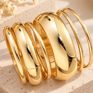 berrysberg gold tone bangle set styled 720x960